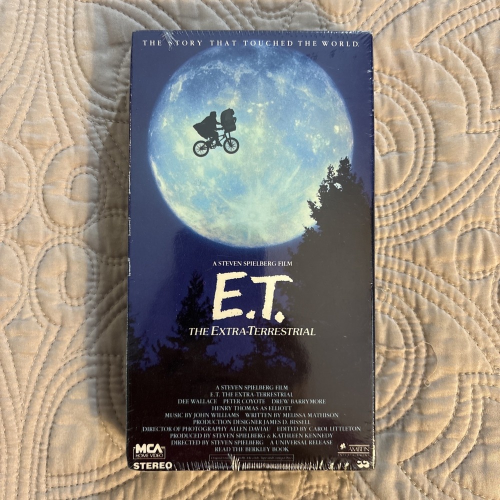 VINTAGE E.T. The Extra-Terrestrial VHS (1988) - Factory Sealed/H-Seam Green Tab